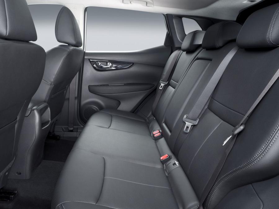  Nissan Qashqai 2014 года  (фото 18 из 64)